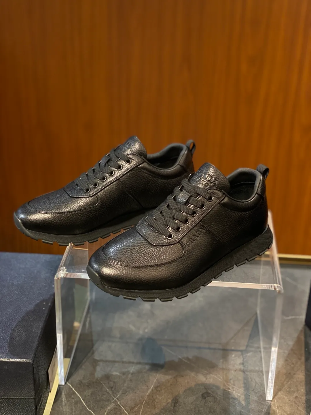 💰700 PRAD*Prax 01 Soft leather sneakers ♞size; 39~46 Form and function merge into one, sports inspiration and exquisite craftsmanship quietly meet: Prada men’s sneaker series features unique and clever designs, including Prada Downtown, Cloudbust Thunder 57 #Prada Collision Cross.
